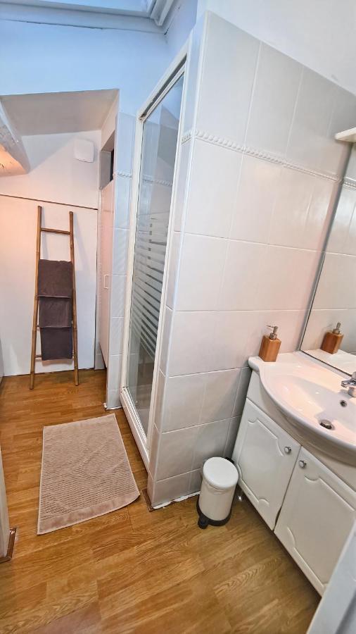 Sous Les Toits D'Avignon Apartment Екстериор снимка